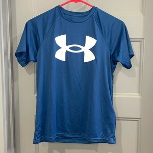 NWOT. Navy Under Armour dri-fit short